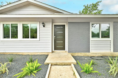 707 Great Britain Blvd — photo 3