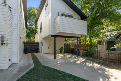 2703 E 3rd St #2 — photo 2