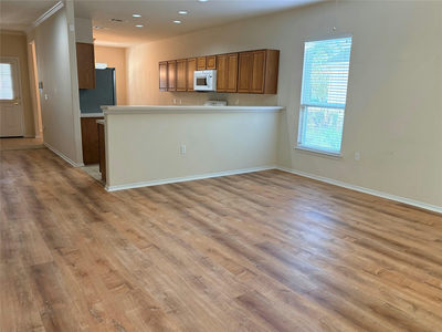 318 Crockett Loop — photo 4