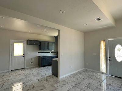 501 Maple St — photo 4