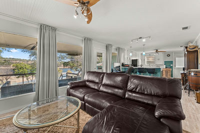 1327 Lake Shore Dr — photo 5