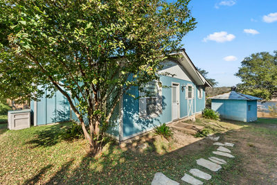 1327 Lake Shore Dr — photo 2