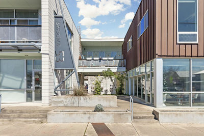 508 E 53rd St #100 — photo 3