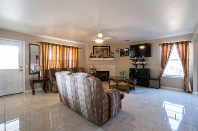127 Meadow Way — photo 4