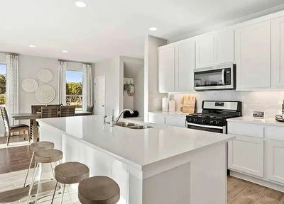 701 Hays Hill Dr — photo 2