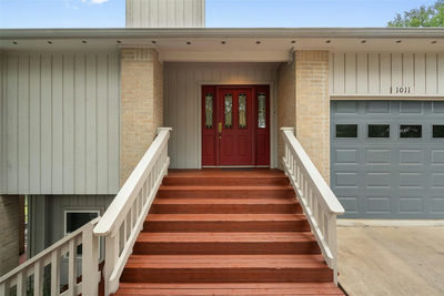 1011 Ridge Point Dr — photo 2