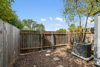 1411 N Gracy Farms Ln N #100 — photo 3