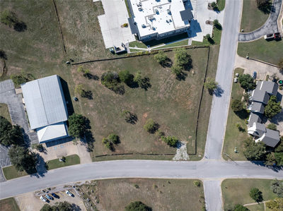 602 Gateway Central — photo 2