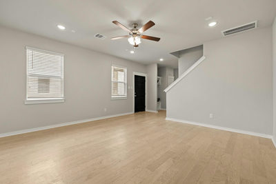 2233 Calvert Dr — photo 5