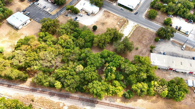 215 Cheatham St — photo 3