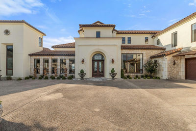12600 Lyndon Dr — photo 2