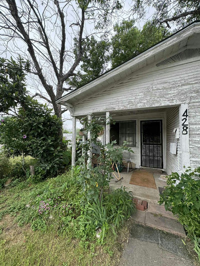 428 Runnels Ave — photo 3