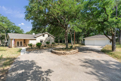 601 Deertrail Dr — photo 2