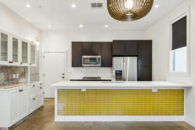 1931 E 38th 1/2 St #33 — photo 3