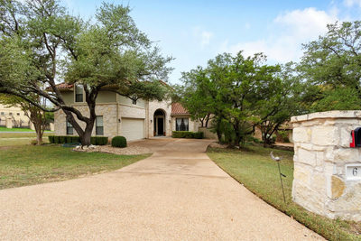 6 Monarch Oaks Ln — photo 2