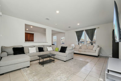 185 Katie Elder Dr — photo 2