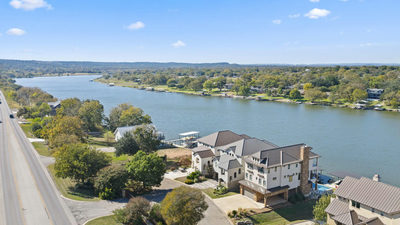 624 Waterside Dr — photo 2