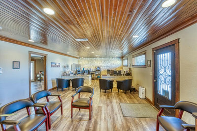 320 Southland Dr — photo 3