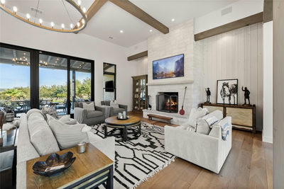945 Rivercliff Dr — photo 4