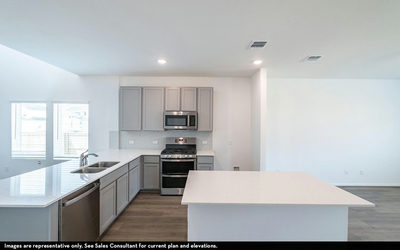 541 Yellowstone Dr — photo 2