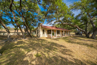 518 Curly H Ranch Rd — photo 2
