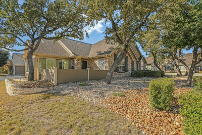 30 Wildwood Dr #111 — photo 2