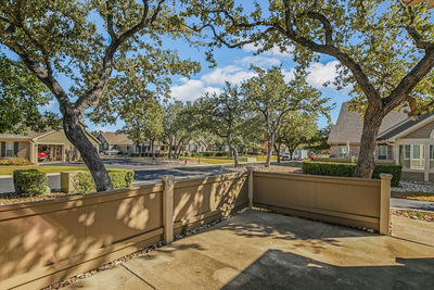 30 Wildwood Dr #111 — photo 3