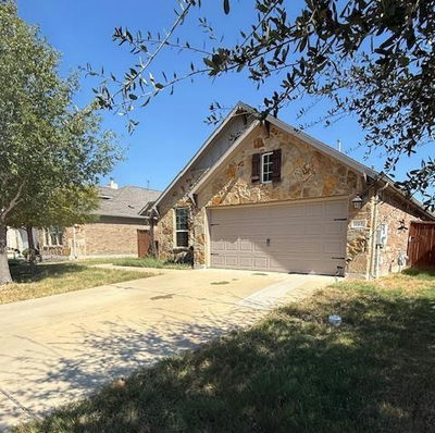 213 Peggy Dr — photo 2