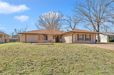 213 Corder Ln — photo 3