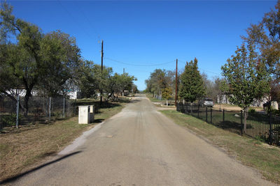 735 Birch Ln — photo 3