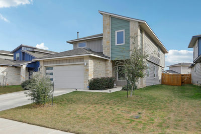 204 Cupreata Ln — photo 2