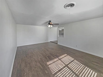 1105 E 17th St — photo 3