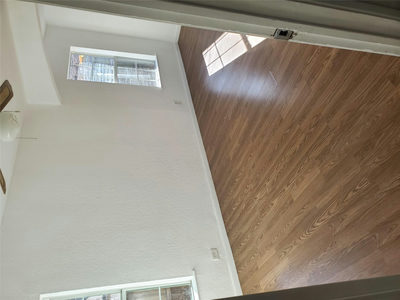 819 Rosehill Dr — photo 4