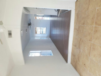 819 Rosehill Dr — photo 2