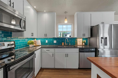 8601 Putnam Dr — photo 2