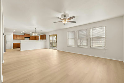 924 Oatmeal Dr — photo 3