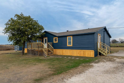 1725 Fm 972 — photo 2