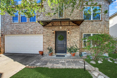 1317 Bradbury Ln — photo 2