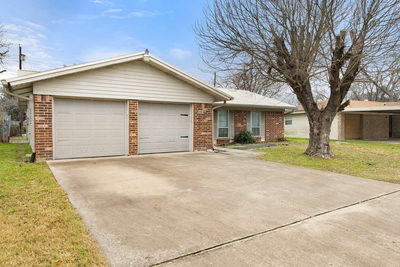 2204 Smith Ave — photo 3