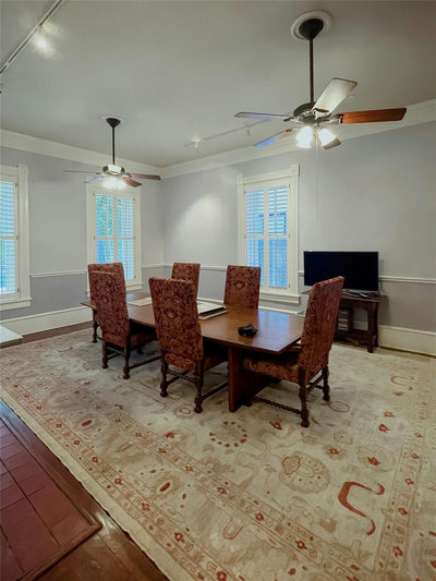 506 W 14th St W #B — photo 2