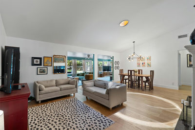 4604 Rue St — photo 3