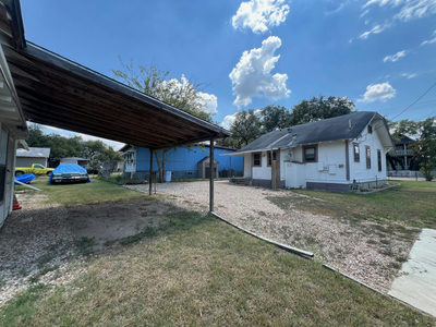 916 W Live Oak St W — photo 5