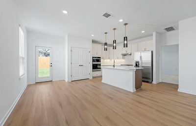 125 Adlai Ave — photo 5