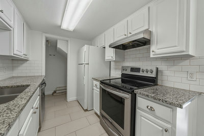 2124 Burton Dr #125 — photo 5