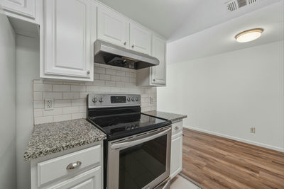 2124 Burton Dr #125 — photo 4