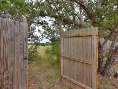 600 Grand Prairie Cir — photo 2