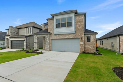 1102 Universal Dr — photo 2