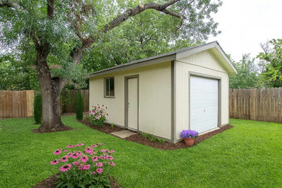 910 Garden View Dr — photo 2