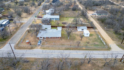 1701 Valley View Ln — photo 2