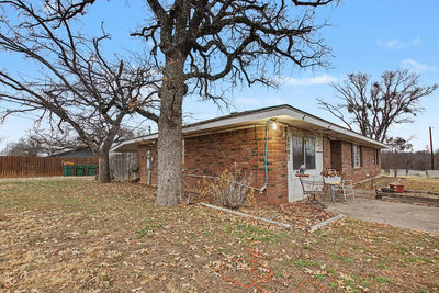 1701 Valley View Ln — photo 4